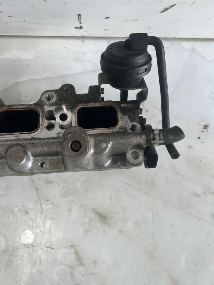 VW Golf 5 V Lufteinlass Krümmer GK00266 – Bild 2