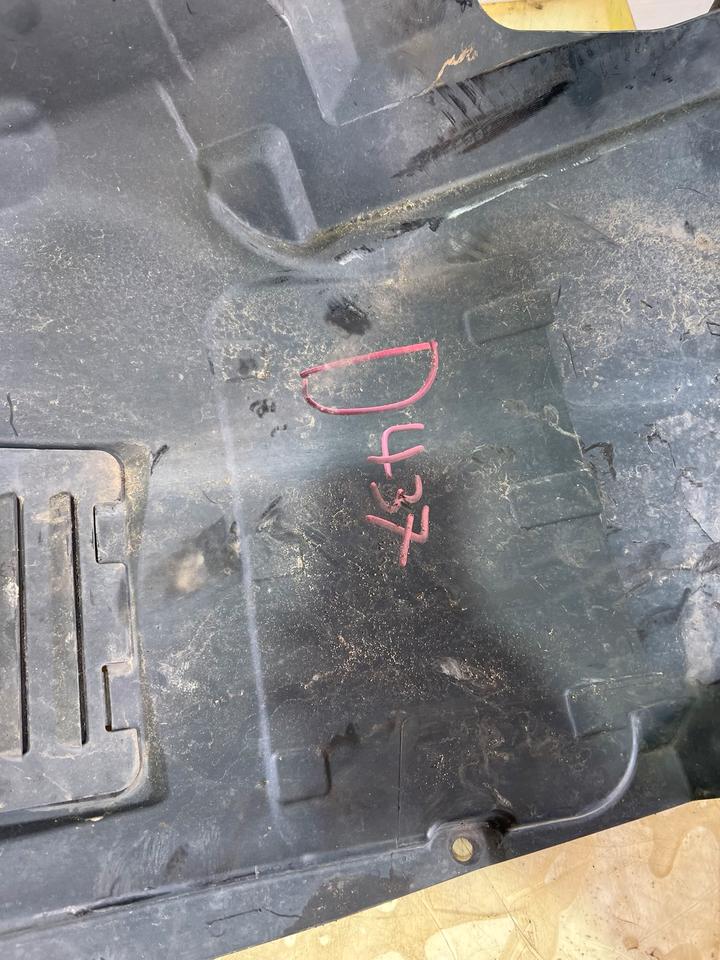 BMW 1er E82 E88 Radhausschale Radhaus Vorne 7180149 7180150 – Bild 8