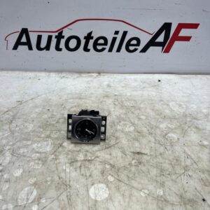 VW Passat B7 Armaturenbrettuhr 3AA919204A