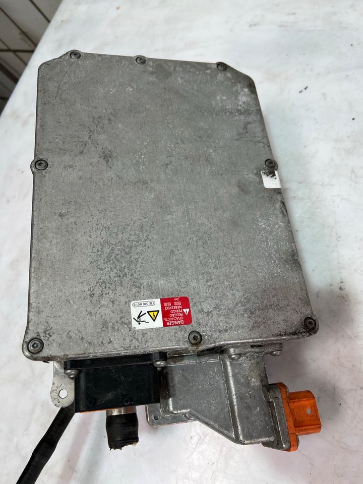 Audi A3 8V Ladegerät Hochvoltbatterie Batterie 5QE915682AA – Bild 8