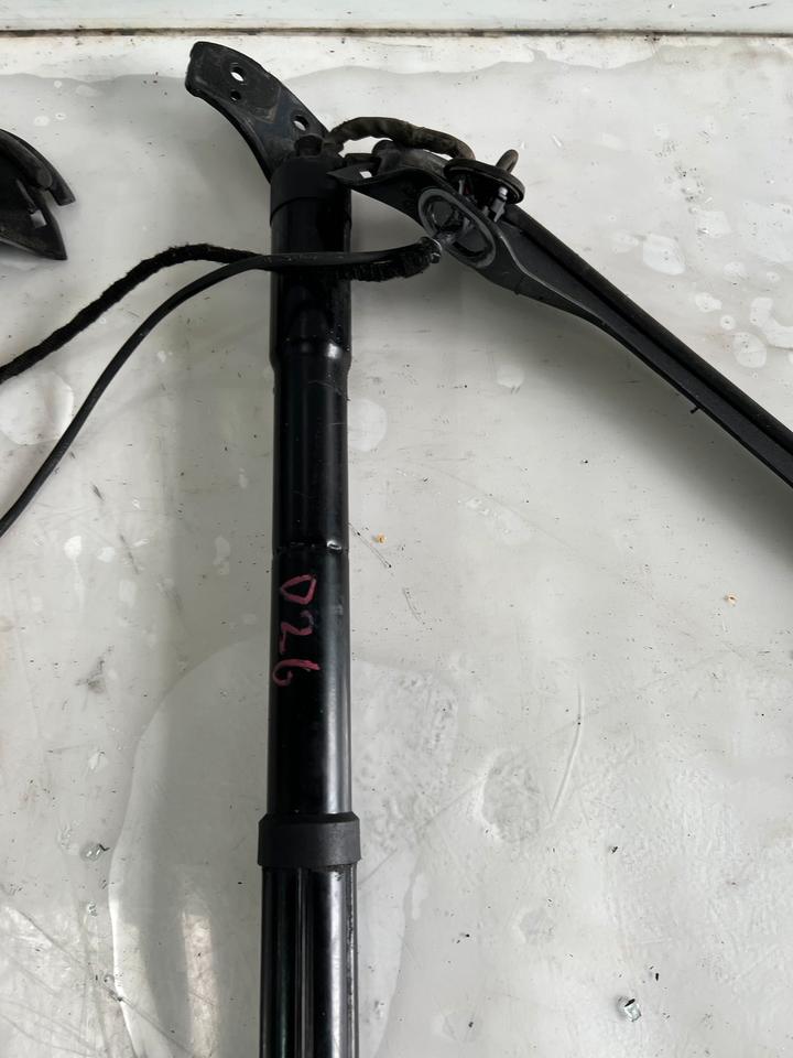 VW Sharan 7N Gasdruckfeder Links Rechts 7N0827711 7N0827712 – Bild 9