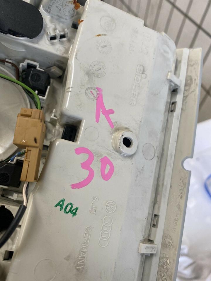 Audi A6 4F Innenraumbeleuchtung Innenleuchte 4F0947135H – Bild 5