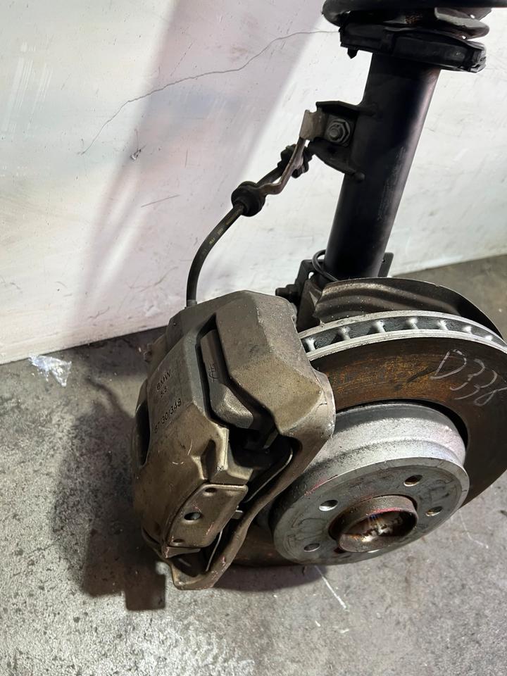 BMW 3er E90 E92 E93 N54 Achsschenkel Radnabe Bremssattel Vorne – Bild 7