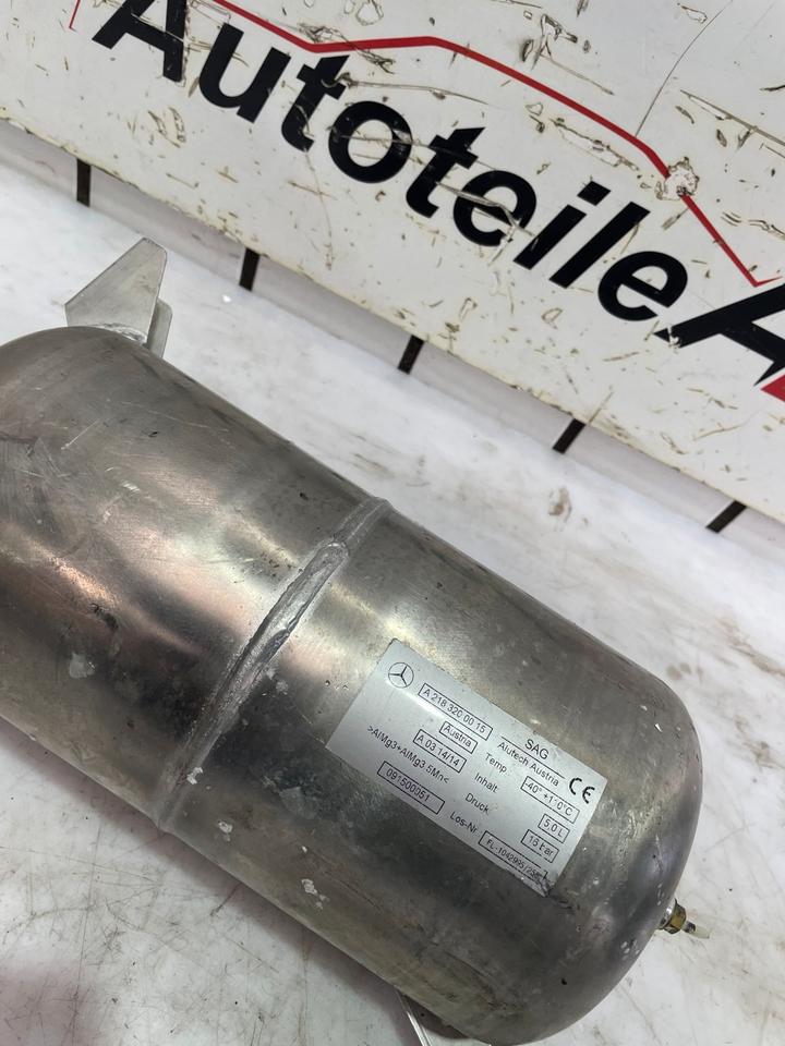 Mercedes CLS W218 Druckspeicher Druckbehälter A2183200015 – Bild 2