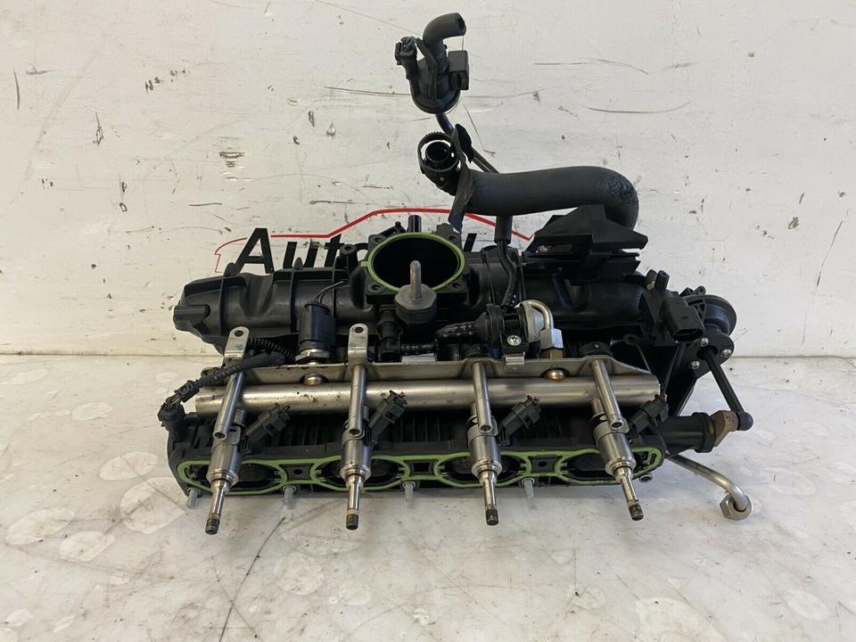 Audi A3 8P Ansaugbrücke Saugrohr 06J133135AK