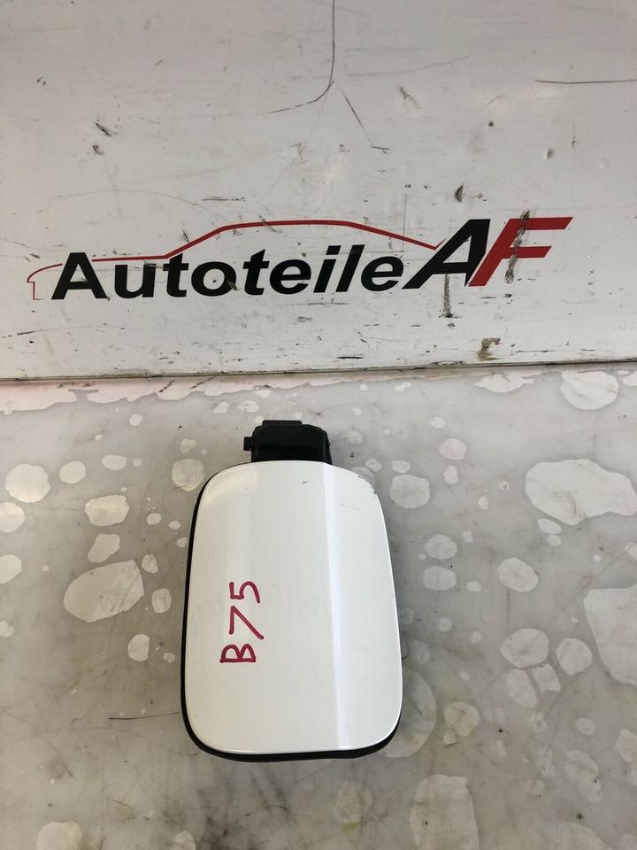 Audi A4 B8 8K Tankdeckel Tankklappe 8K0809999D LY9C