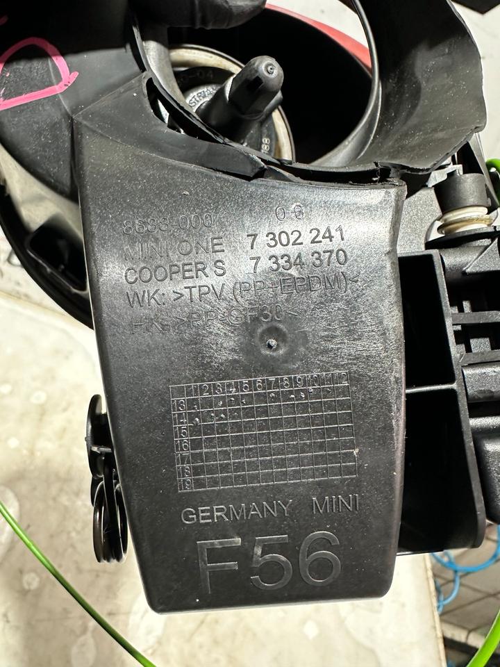 Mini F56 Tankklappe Tankdeckel Deckel Tank 7334370 7302241 – Bild 7