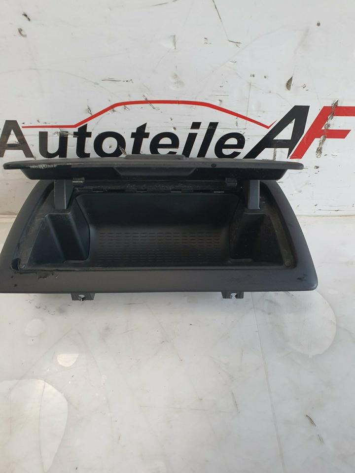 BMW E87 LCI Ablagefach Handschuhfach 9211788 – Bild 2