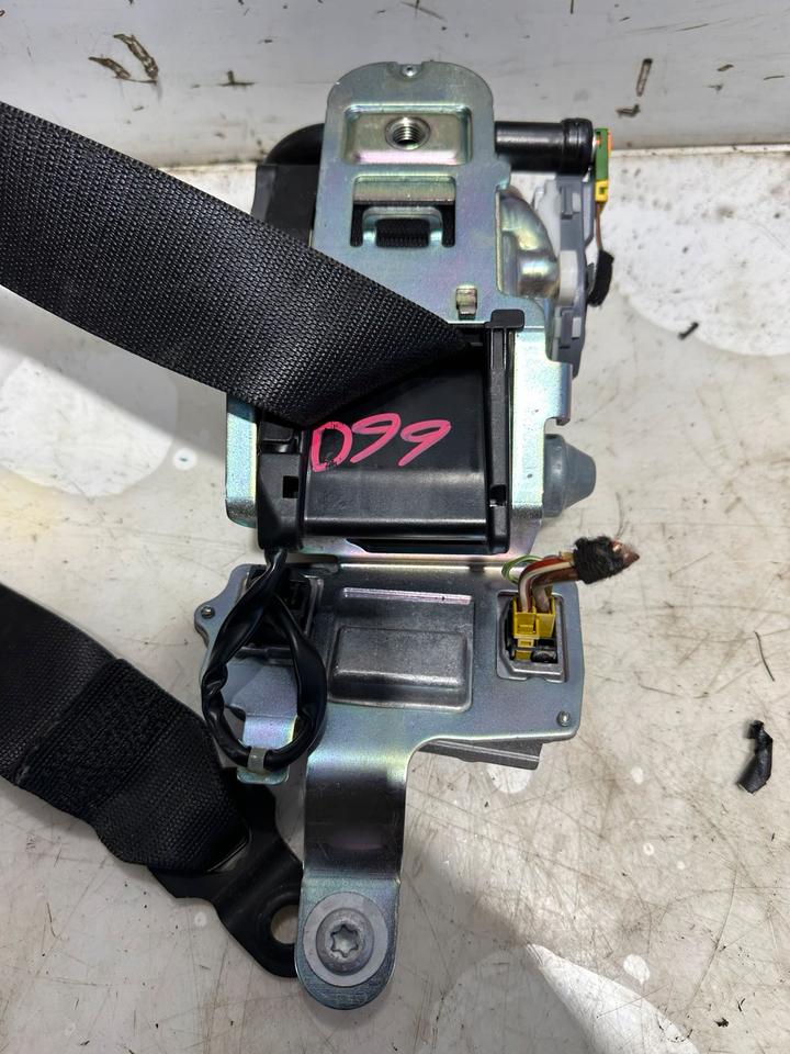 Mercedes E-Klasse W212 Sicherheitsgurt Gurt Vorne – Bild 4