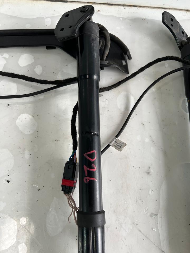 VW Sharan 7N Gasdruckfeder Links Rechts 7N0827711 7N0827712 – Bild 3