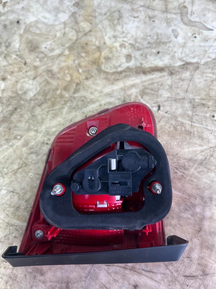 VW Tiguan 5N Facelift Rückleuchte Heckleuchte Innenleuchte Hinten – Bild 6