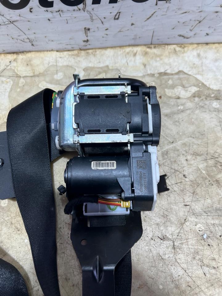 Mercedes W212 W218 Gurt Sicherheitsgurt Vorne A2128608685 – Bild 2