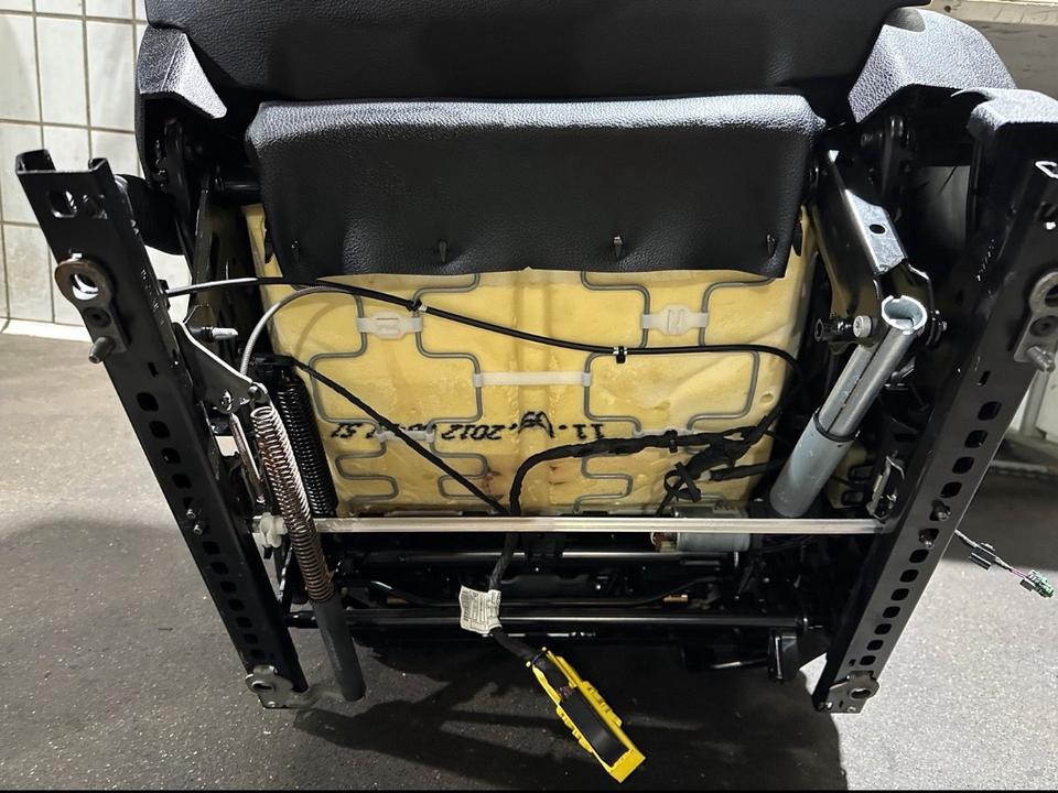 BMW 5er F10 M Paket Sportsitze Alcantara Sitze Alcantarasitze – Bild 14