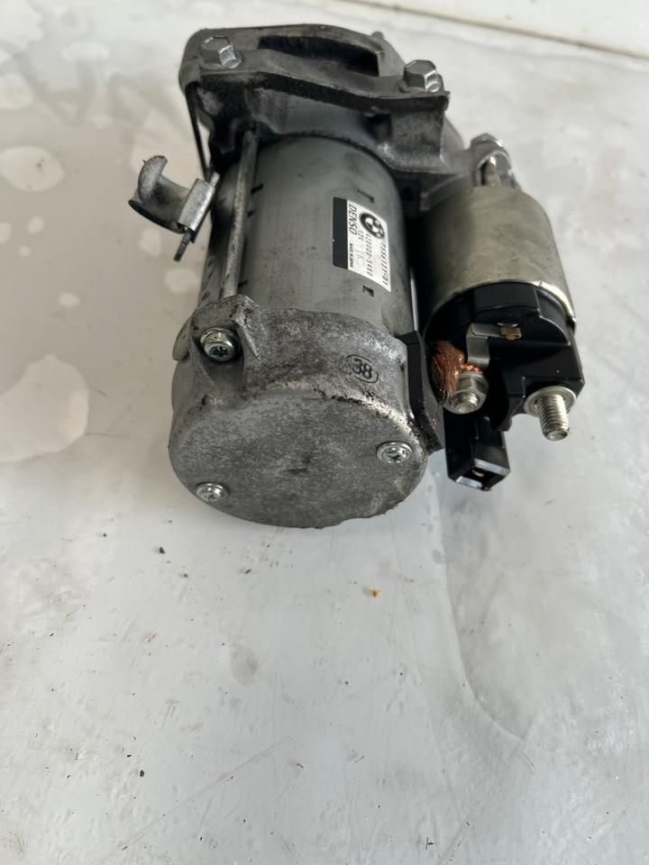 BMW 5er F10 F11 Anlasser Starter 7556131 – Bild 4