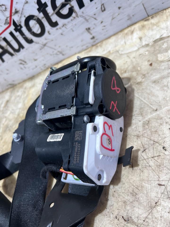 Mercedes W212 W218 Gurt Sicherheitsgurt Vorne A2128608685 – Bild 5