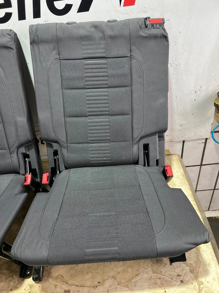 VW Touran 1T1 1T2 3.Reihe 3 Sitzreihe Rücksitzbank Sitze Hinten – Bild 7