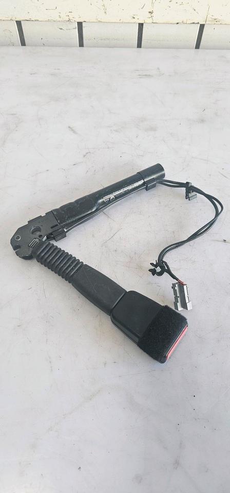 BMW E81 E87 E90 E91 Gurt Gurtschloss Gurtstraffer 7126295 7126296 – Bild 2