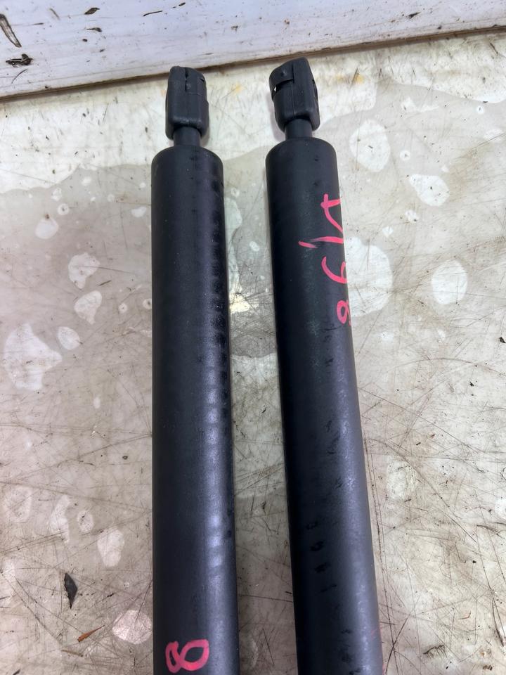 BMW 6er F06 Heckklappenfederbein Dämpfer 7360583 – Bild 4