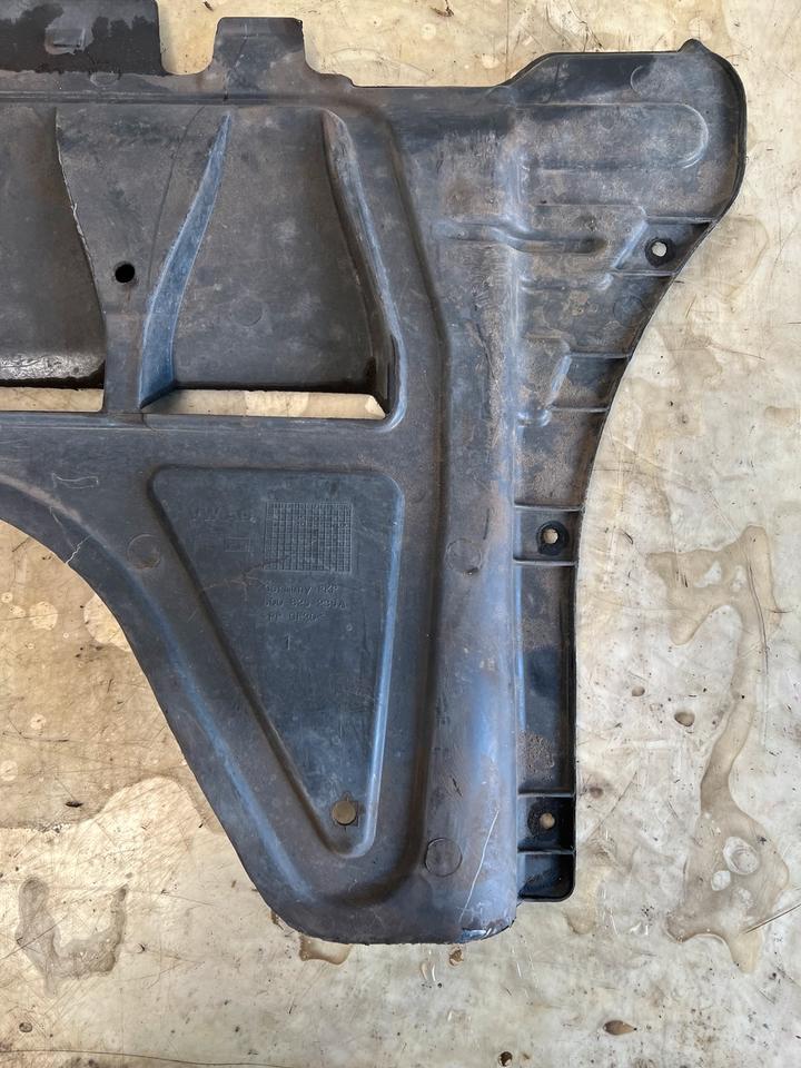 VW Golf 7 VII Unterboden Unterbodenschutz Abdeckung 5Q0825235A – Bild 2