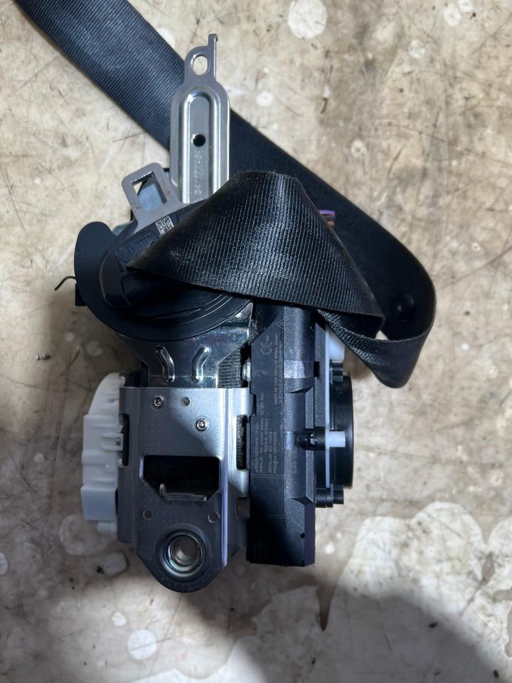 VW Golf 7 VII Sicherheitsgurt Gurt Vorne 5G4857705N – Bild 6