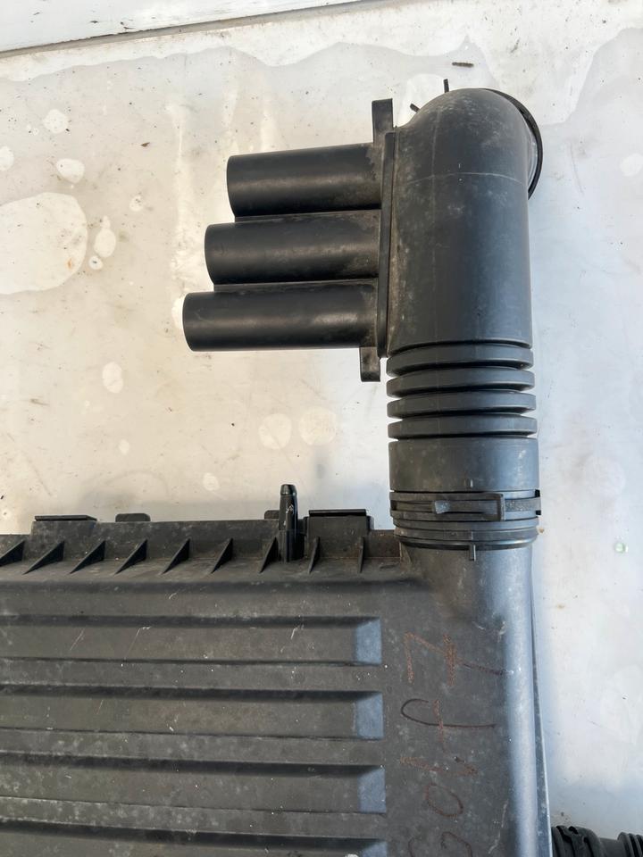 VW Golf 7 VII Luftfiltergehäuse Luftfilterkasten 04E129611G – Bild 4