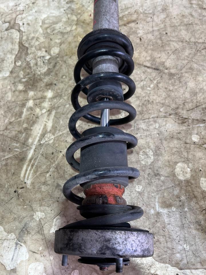 BMW 5er E60 E61 Stoßdämpfern Federbein Dämpfer Hinten – Bild 10