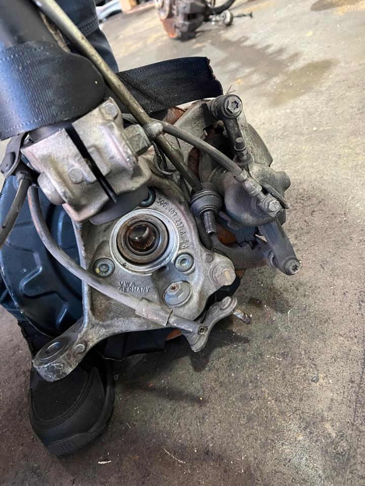 VW Passat B8 3G Achsschenkel Radnabe Bremssattel Vorne – Bild 10