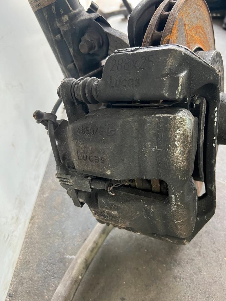 Mercedes SLK R171 Achsschenkel Radnabe Bremssattel Vorne Rechts – Bild 5