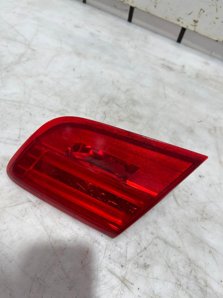 BMW 3er E92 LCI Heckleuchte Rückleuchte Innenleuchte Hinten – Bild 10