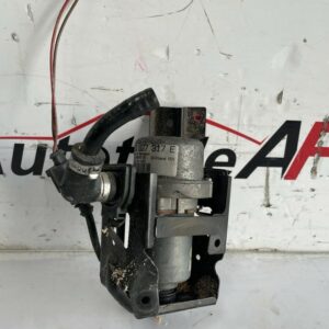 Audi S4 S5 R8 Vakuumpumpe Unterdruckpumpe 8E0927317E