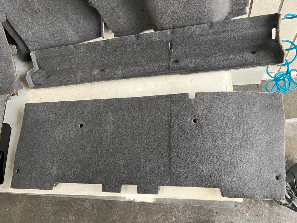 BMW 8er E31 Kofferraum Verkleidung Abdeckung Gepäckraum – Bild 2