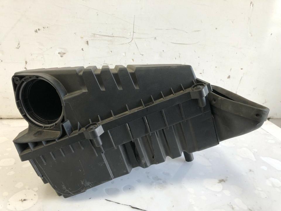 Audi A3 8P VW Golf 5 V 3.2 V6 Luftfiltetkasten 1K0129601 – Bild 3