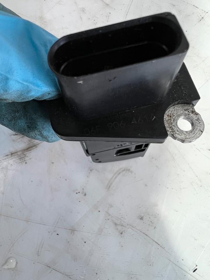 VW Audi Golf 5 GTI A3 8P TT 8J Luftmassenmesser 06F906461A – Bild 4