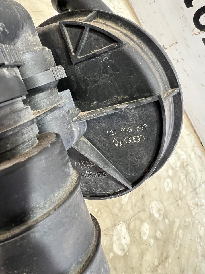 VW Eos 1F Zusatzluftpumpe Sekundärpumpe 022131083K – Bild 7