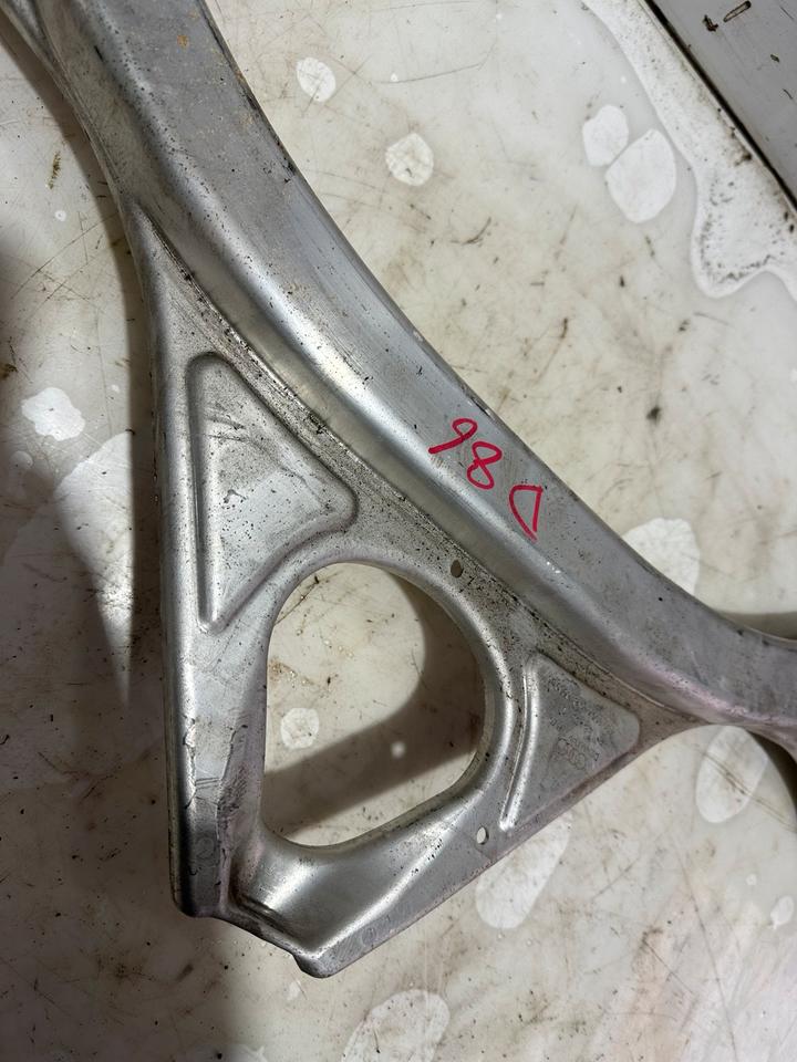 Audi A6 4G Querstütze Sütze Strebe Domstrebe Halter 4G0805645B – Bild 5