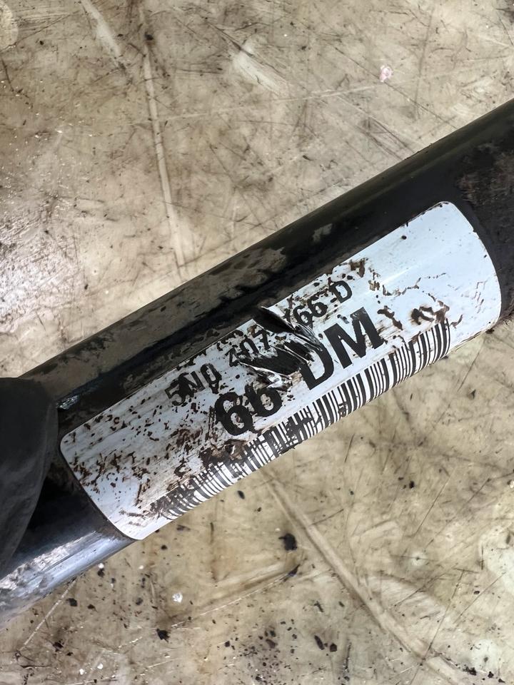 Audi Q3 8U Tiguan 5N Antriebswelle Gelenkwelle Vorne 5N0407763F – Bild 6