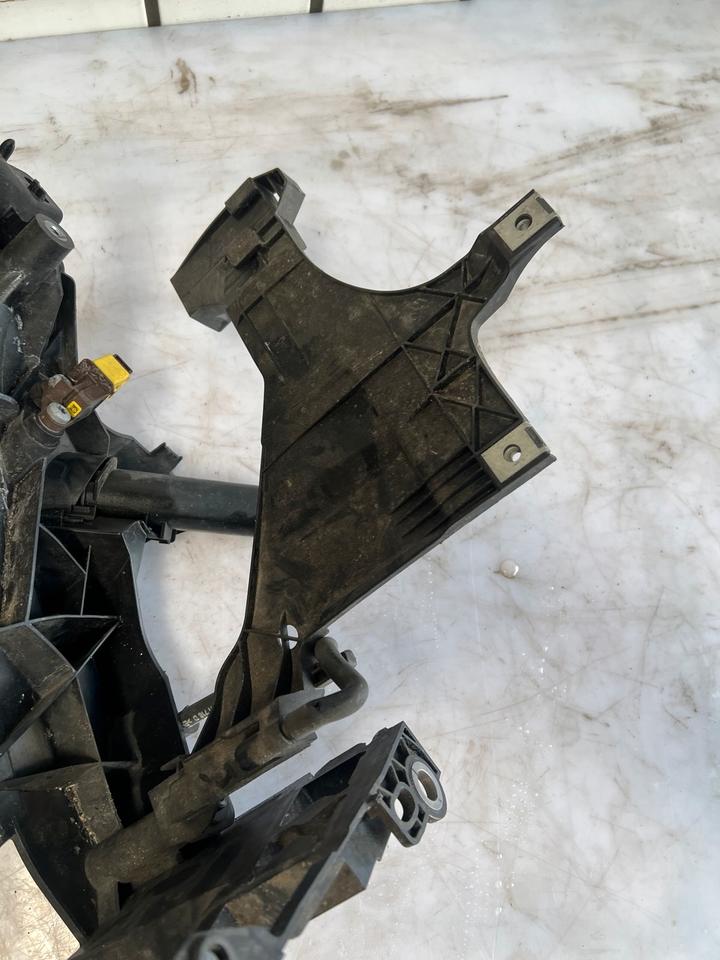 Audi A5 8T Facelift Scheinwerfer Aufnahme 8T0805607B 8T0805608B – Bild 4