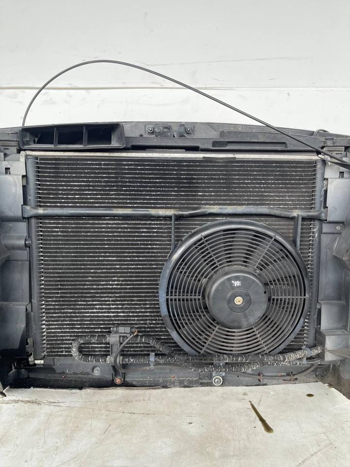 Audi A6 4B Schlossträger Frontmaske Kühlerpaket Vorne – Bild 2