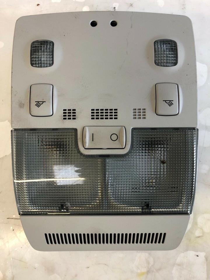 Audi A4 B7 8E Leseleuchte Innenleuchte 8E0947565 – Bild 3