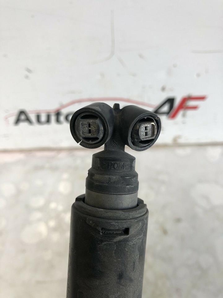 Audi A1 8X Scheinwerfer Waschdüse 8X0955101 8X0955102 – Bild 4