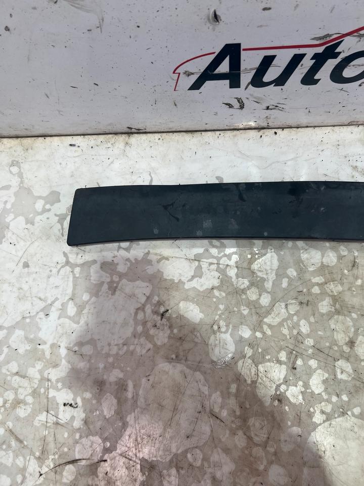 Audi A5 8T Stoßstangenabdeckleiste Leiste vorne 8T0807217A – Bild 4