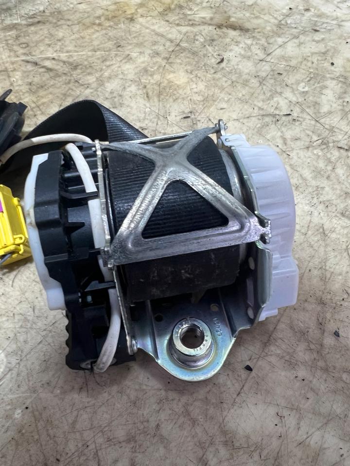 VW Passat B7 3C Gurt Sicherheitsgurt Vorne 3C1857705P 3C1857706R – Bild 6