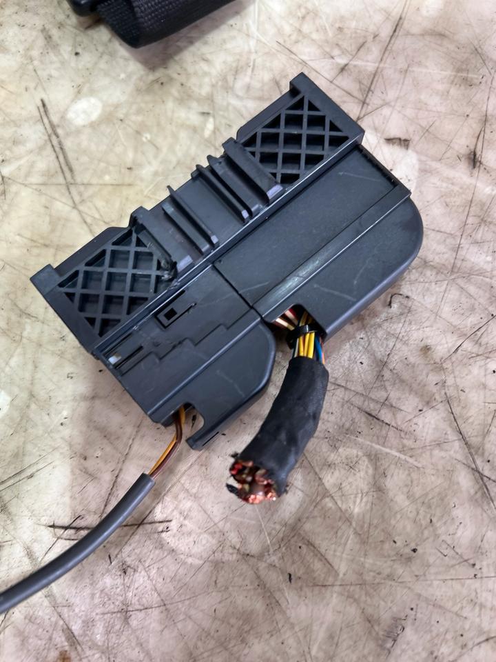 BMW 6er F06 Sicherheitsgurt Gurt Gürtel Vorne Rechts – Bild 16