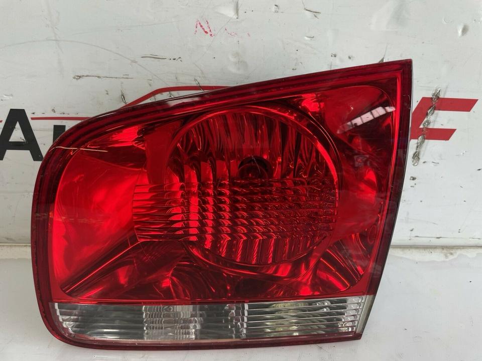 VW Touareg 7L Rückleuchte Rücklicht Innenleuchte Leuchte rechts – Bild 4