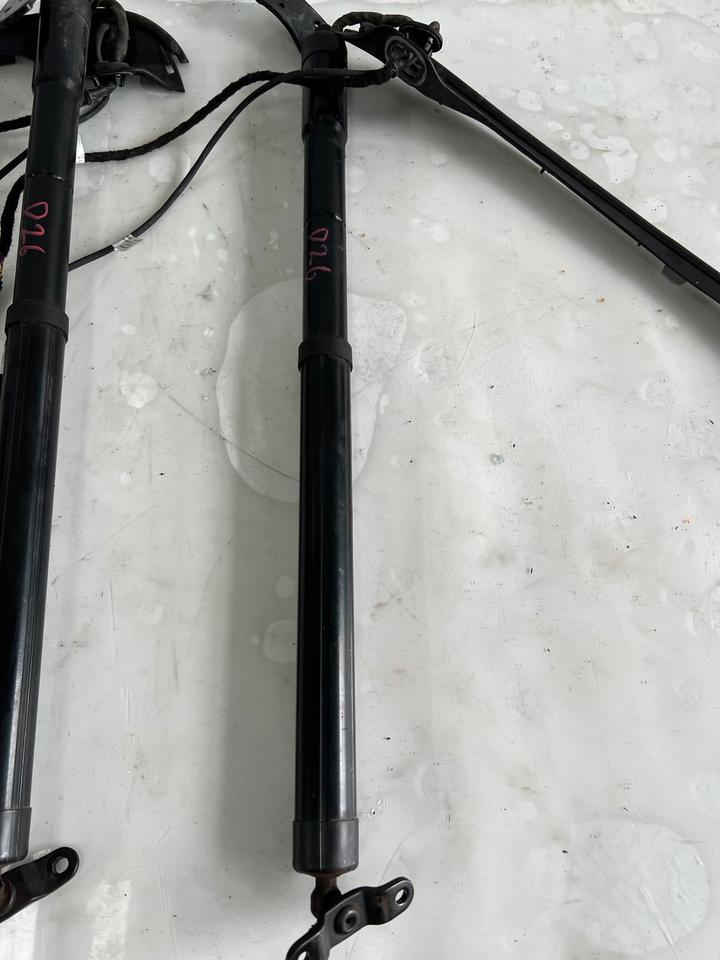 VW Sharan 7N Gasdruckfeder Links Rechts 7N0827711 7N0827712 – Bild 7