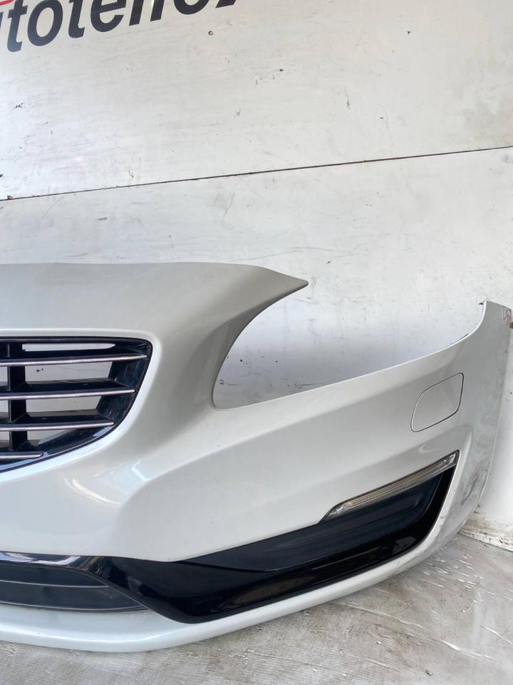Volvo V60 Stoßstange Stoßfänger Schürze Vorne Komplett 707 – Bild 12