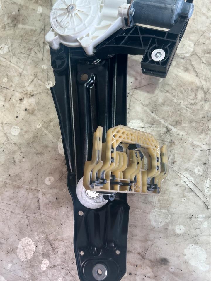 BMW 7er F01 Fensterhebermotor Hinten Rechts Links 70460320 – Bild 9