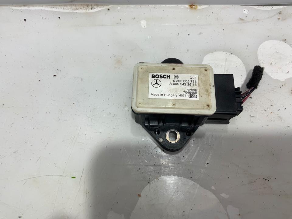 Mercedes E Klasse Beschleunigung Sensor A0055422618 – Bild 2