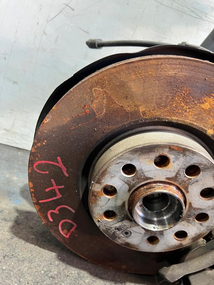 VW Passat B8 3G Achsschenkel Radnabe Bremssattel Vorne – Bild 15