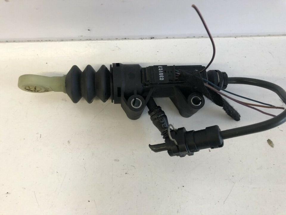 Mini One R55 R56 R57 Geberzylinder Kupplung Mini 21526774078 – Bild 2